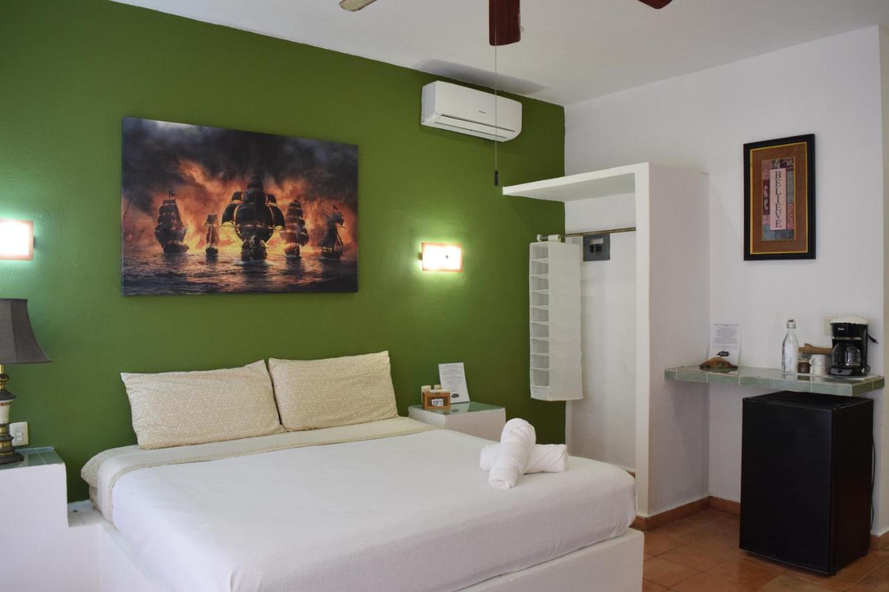 Hotel Boutique Skulls Landing Isla Mujeres Exterior photo