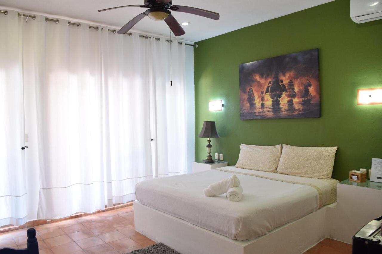 Hotel Boutique Skulls Landing Isla Mujeres Exterior photo