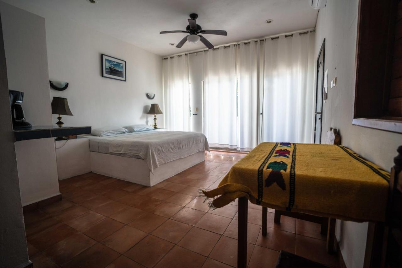 Hotel Boutique Skulls Landing Isla Mujeres Exterior photo