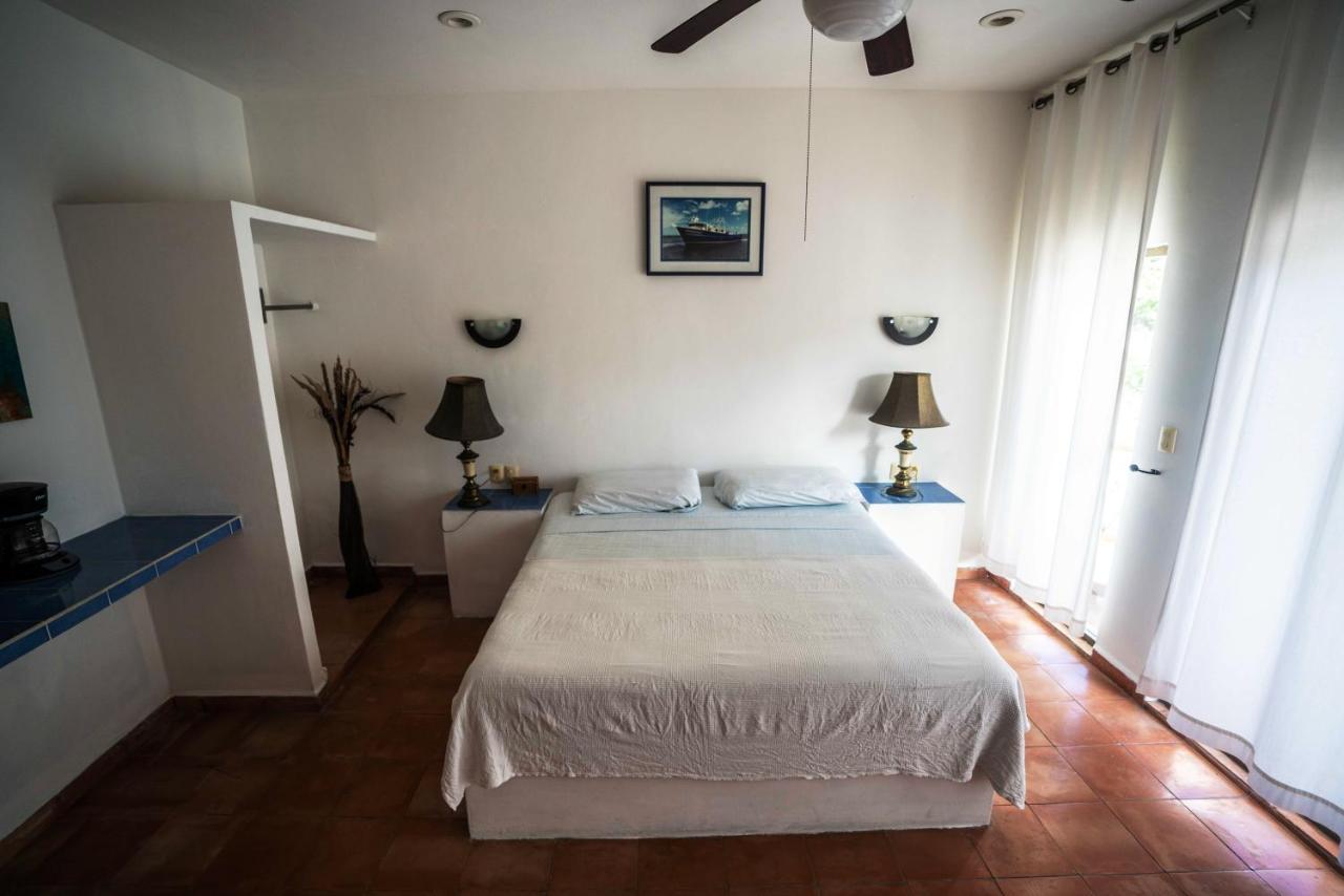 Hotel Boutique Skulls Landing Isla Mujeres Exterior photo